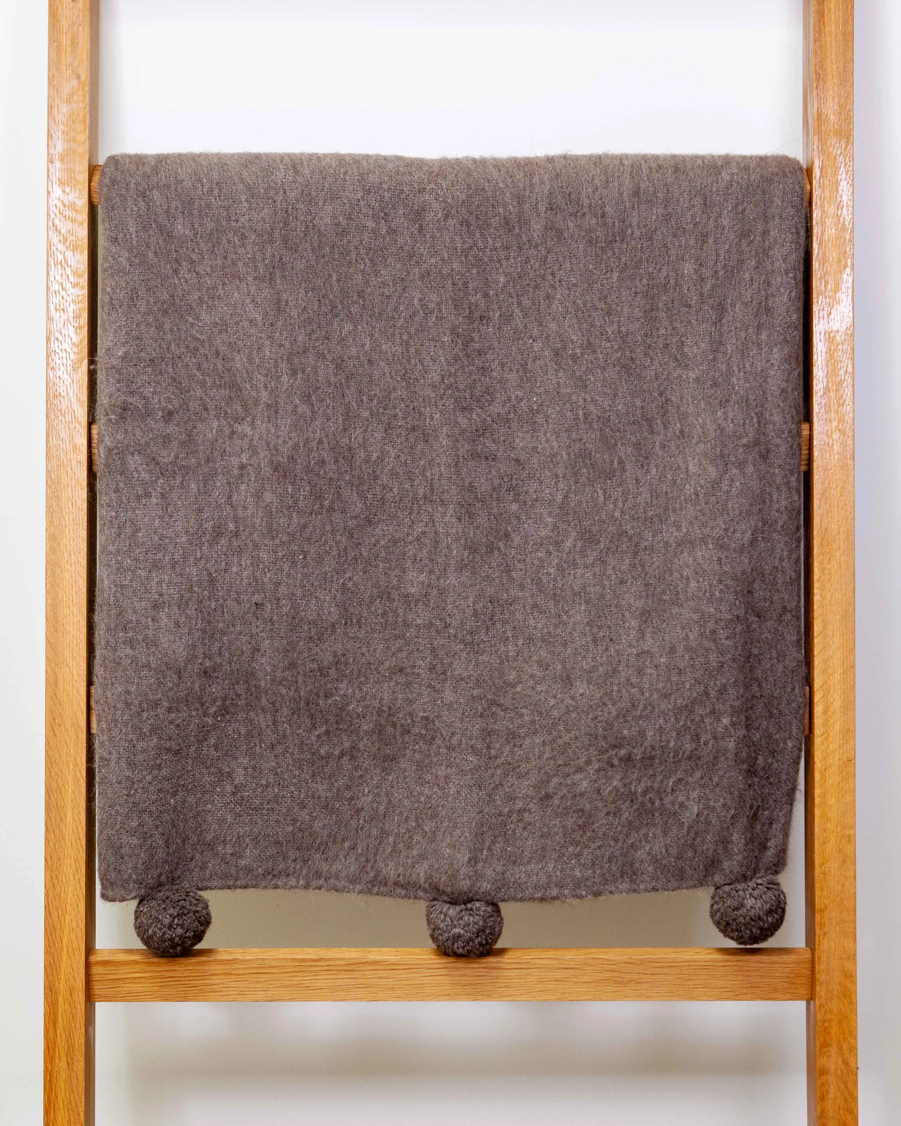 Awanay Otoño Llama Wool Throw with PomPoms - Taupe Brown