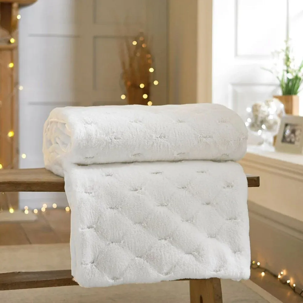 Deyongs 160cm Cream Dakota Faux Fur Throw