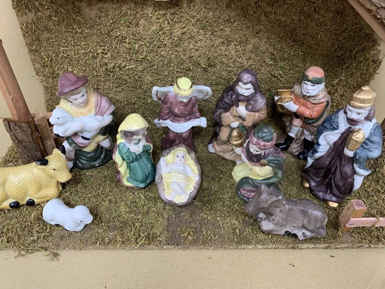 Nativity Scene with 11 Hand-Painted Porcelain Figurines - 97112