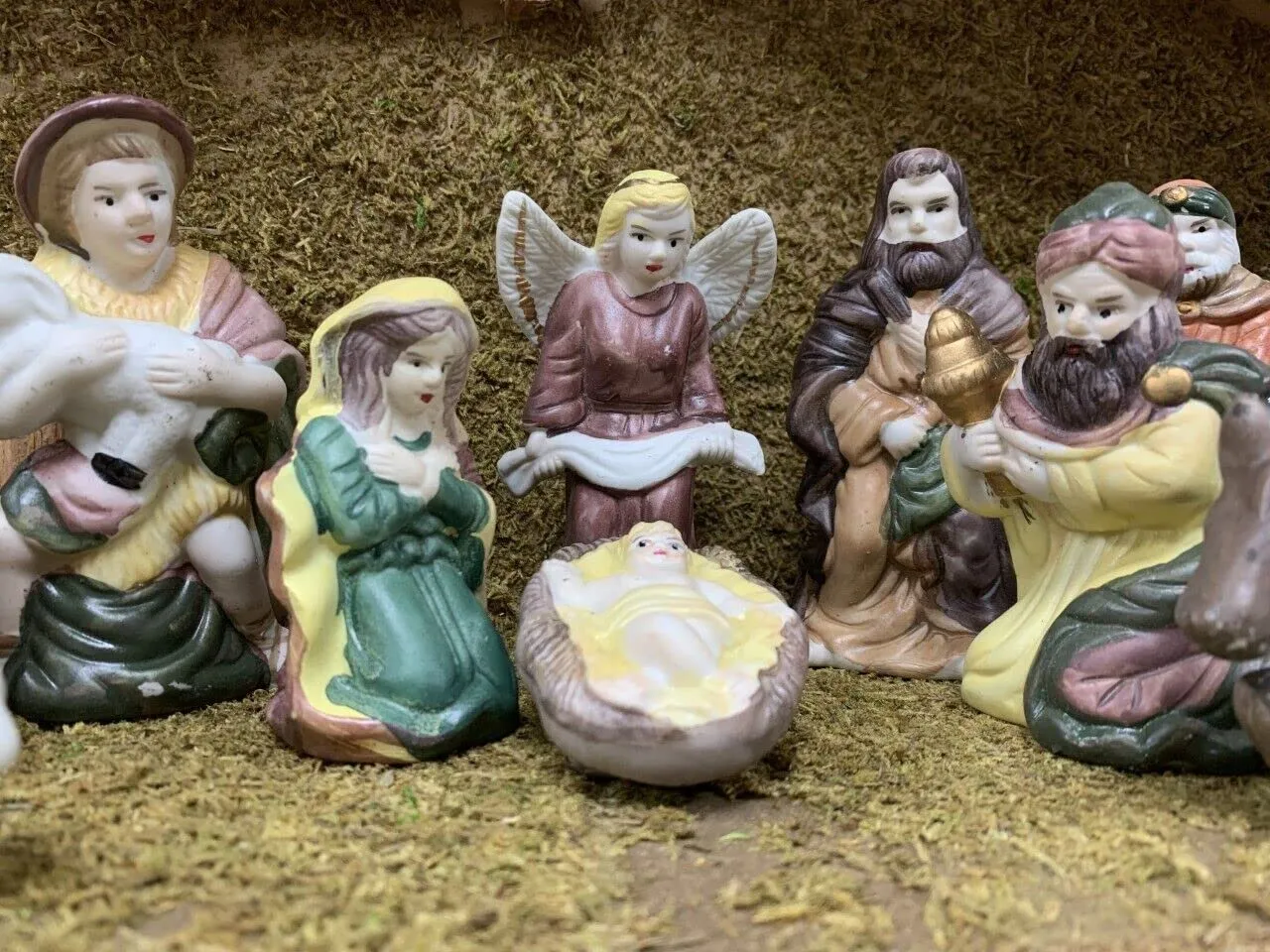 Nativity Scene with 11 Hand-Painted Porcelain Figurines - 97112