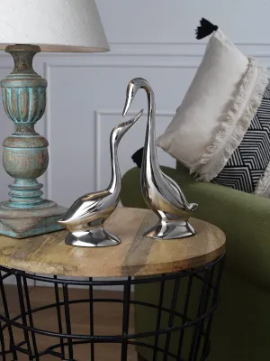 PURESTORY Set of 2 Swan Set Showpiece.Decorative Accents for Living Room.Home Decor Modern Style Decorative Ornaments,Figurines Set for Living Room, Bedroom, Office Desktop - Silver