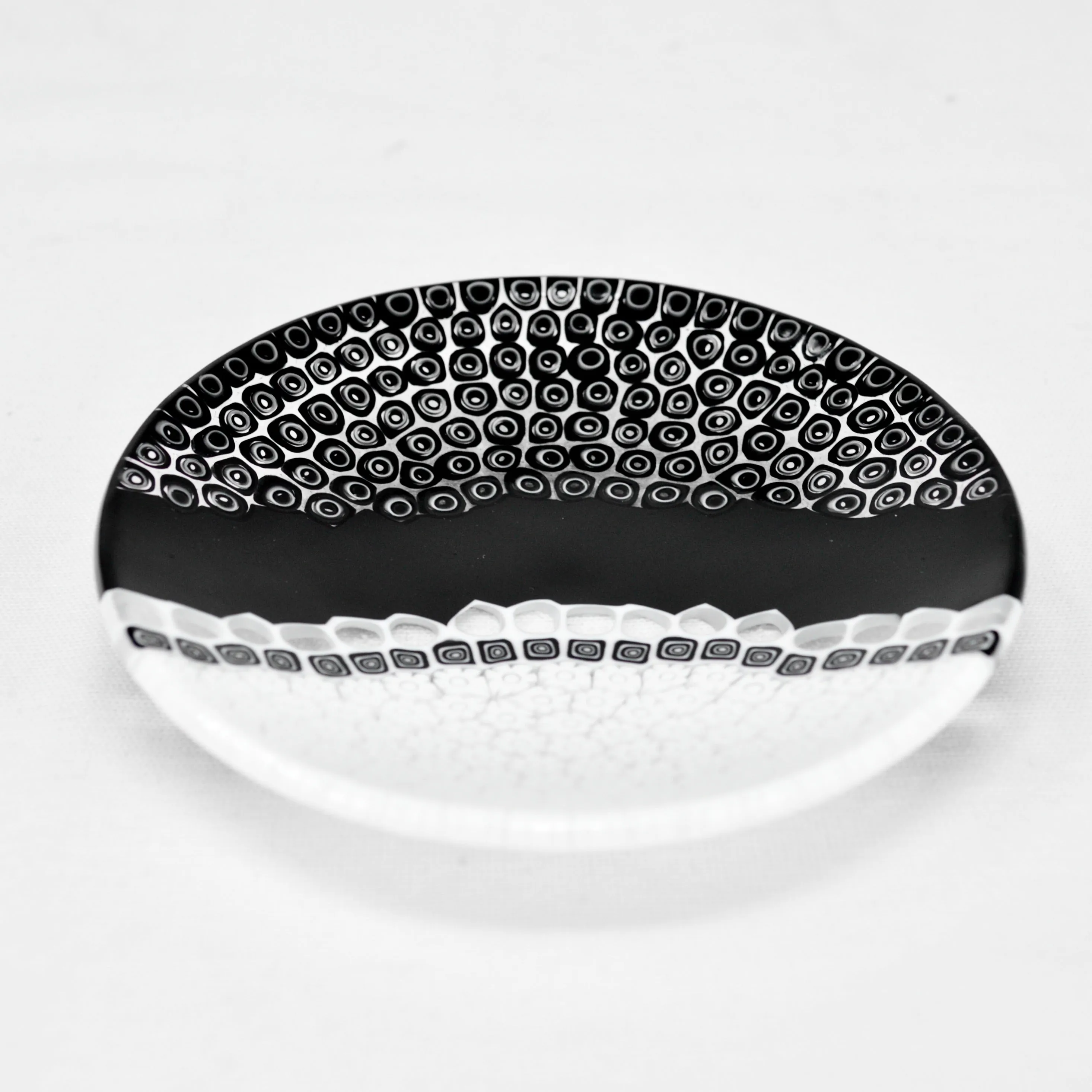 Round Murano Glass Luca Dish with Millefiori, Black & White, Made in Italy