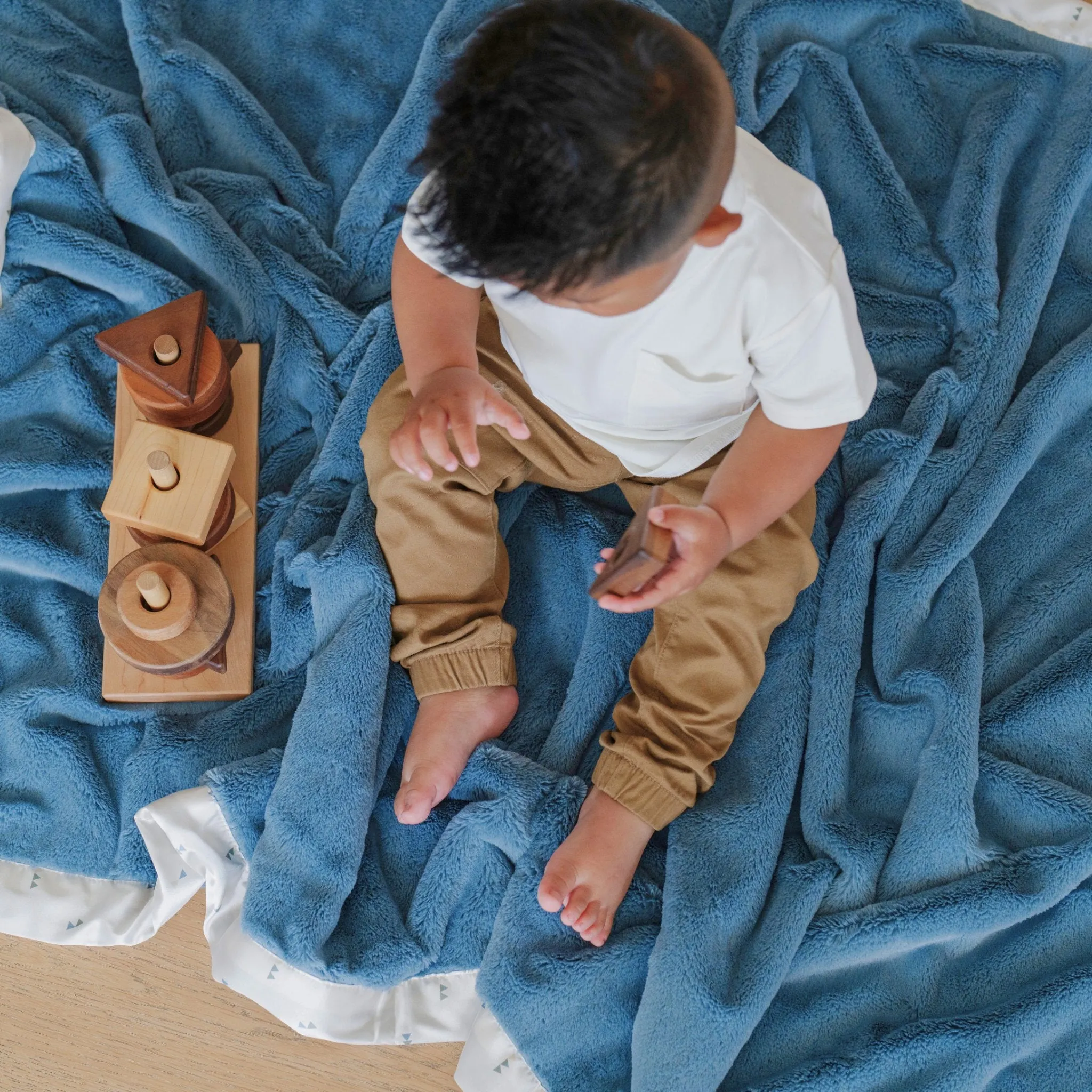 SATIN BORDER TODDLER BLANKETS