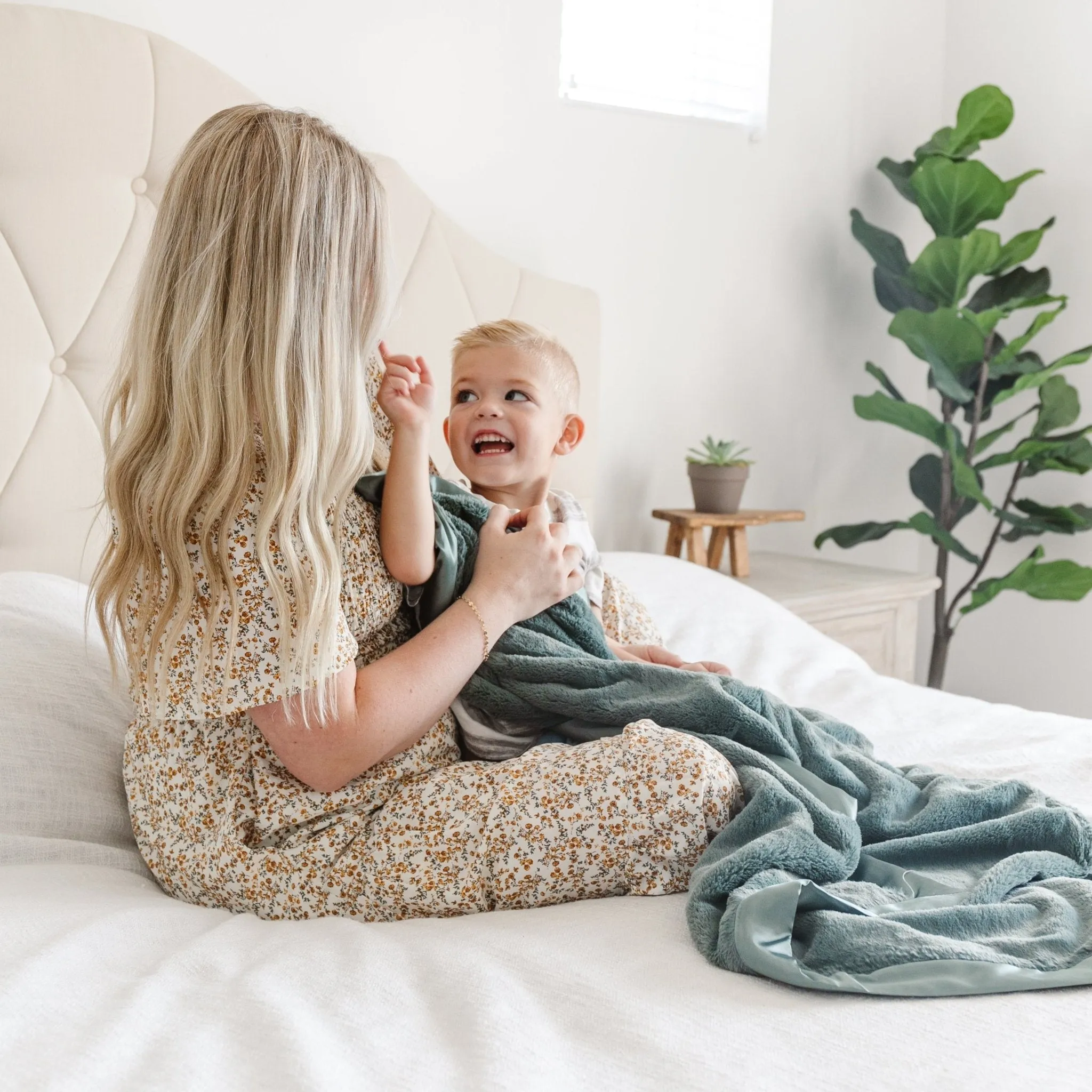 SATIN BORDER TODDLER BLANKETS